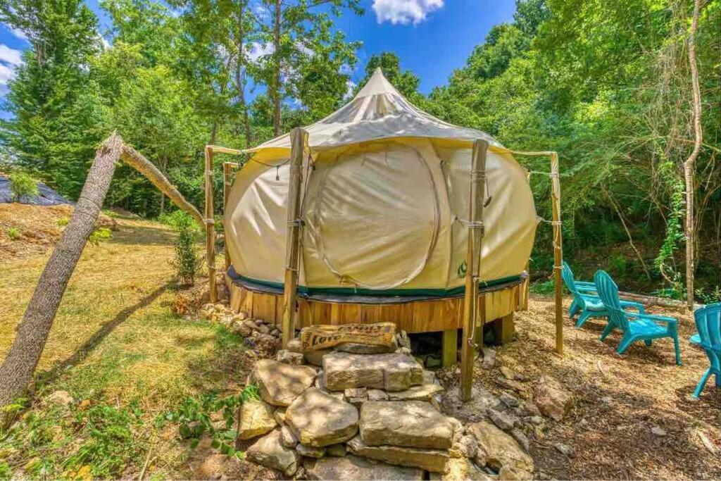 The Pisces-A Stargazing, Luxury Glamping Tent Rogersville Bagian luar foto