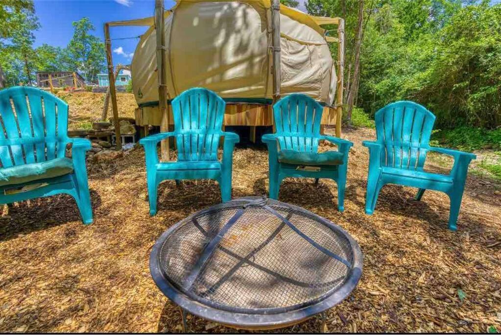 The Pisces-A Stargazing, Luxury Glamping Tent Rogersville Bagian luar foto