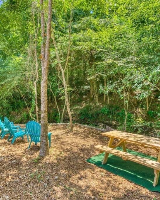 The Pisces-A Stargazing, Luxury Glamping Tent Rogersville Bagian luar foto